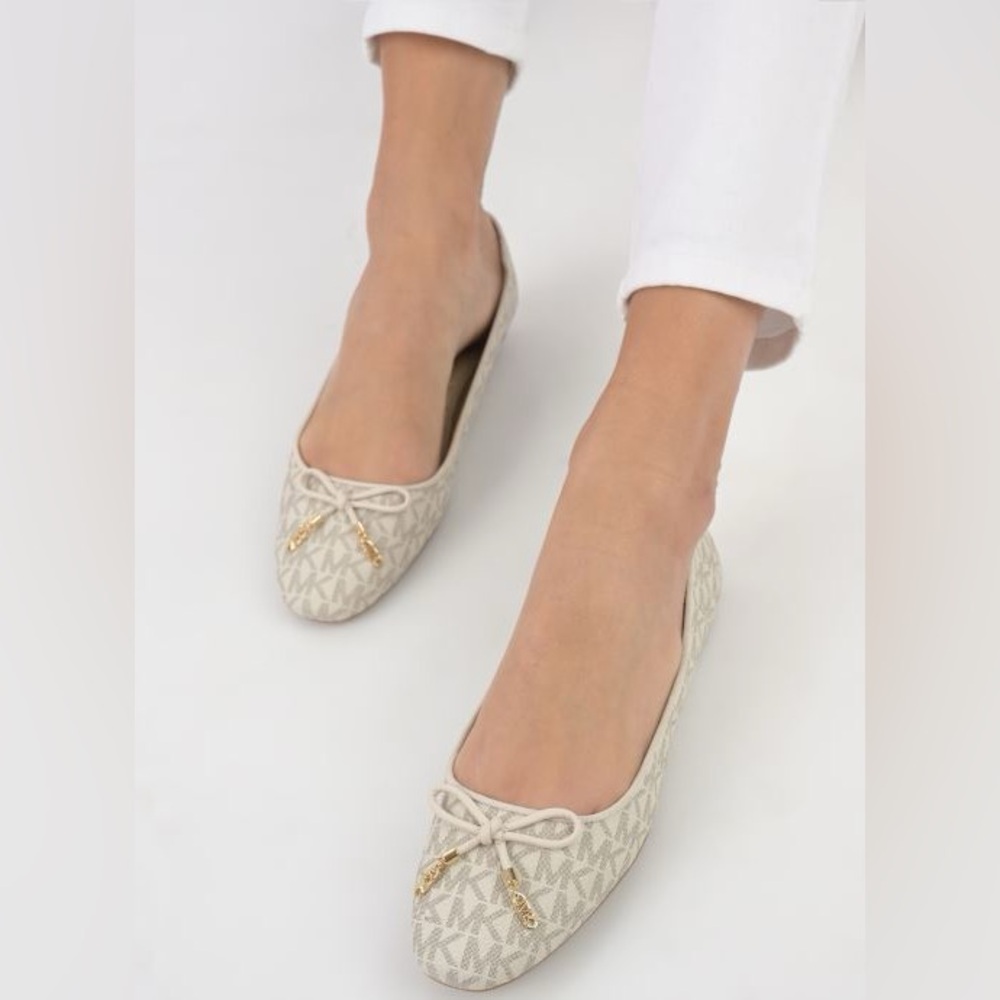 Michael Kors City Logo ballet flats with monogram pattern - Picture 2 of 6
